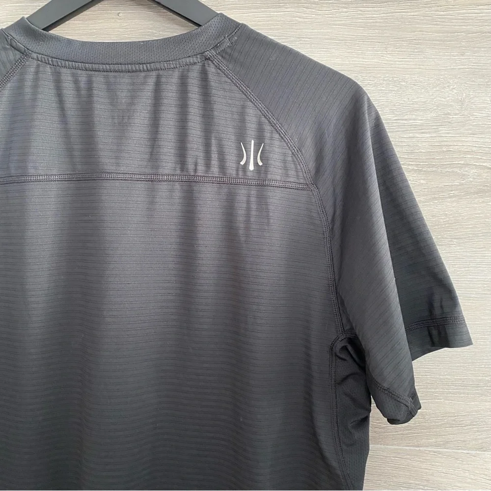 Rhône Performance Tee - Picture 7 of 7